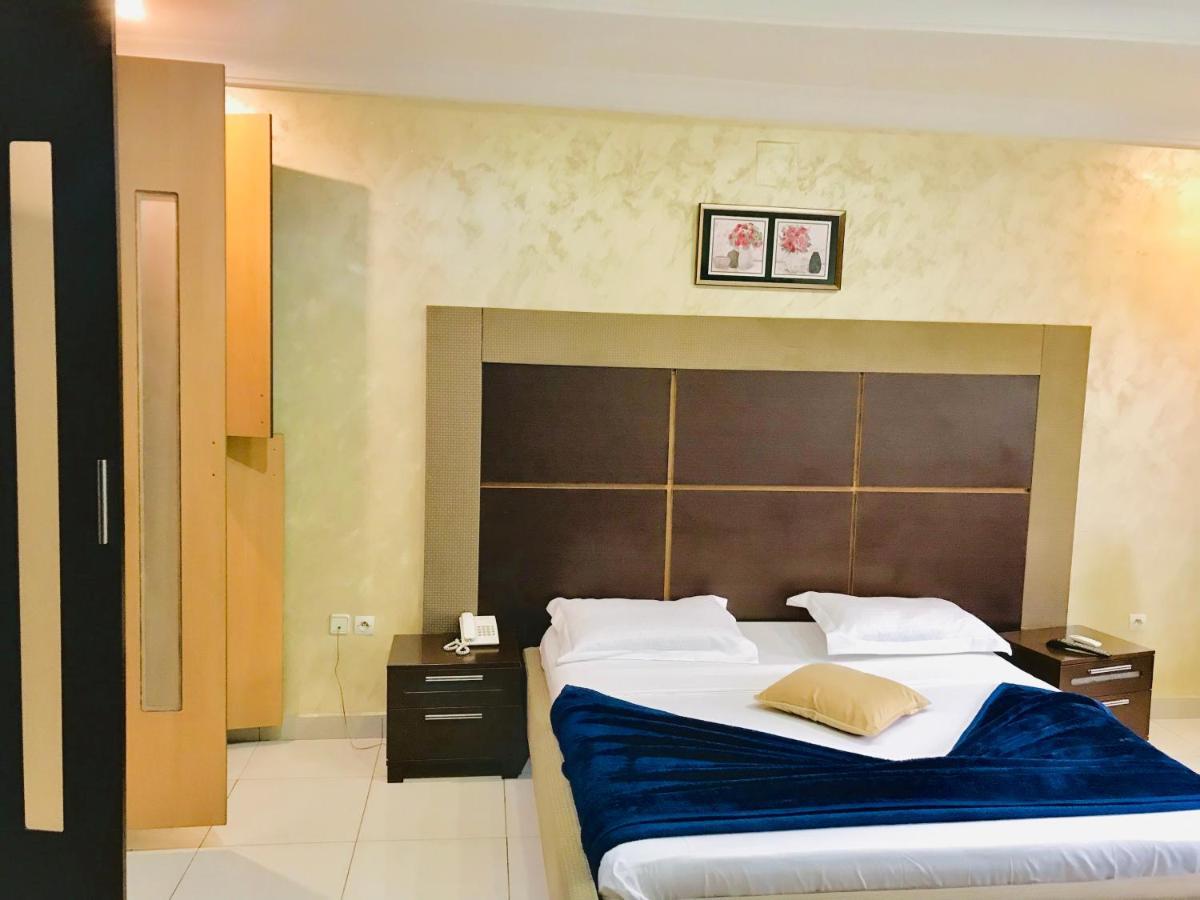 Class Hotel Brazzaville Exteriér fotografie